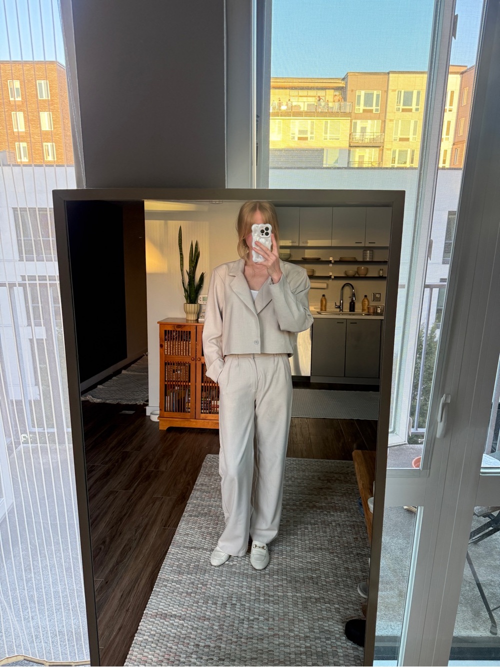 Tailored Linen Suit Set - Picture 5 of 5